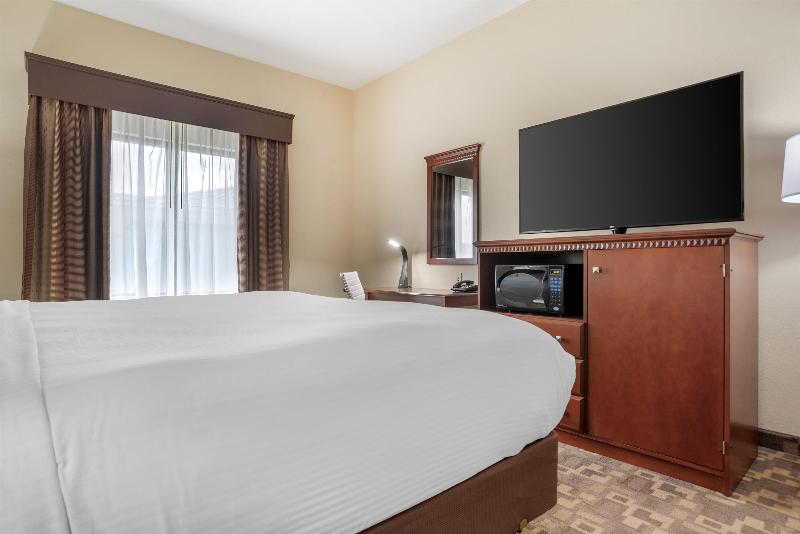 Best Western Opp Inn image