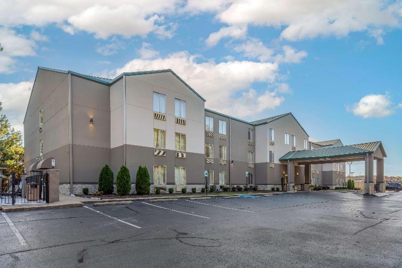 Best Western Plus Russellville Hotel & Suites image