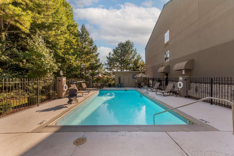 Best Western Plus Russellville Hotel & Suites image