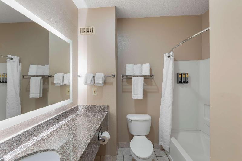 Best Western Plus Russellville Hotel & Suites image
