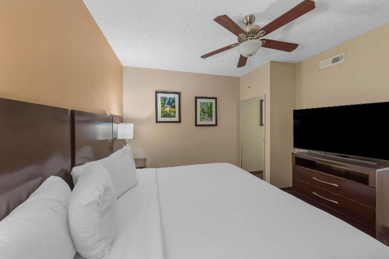 Best Western Plus Russellville Hotel & Suites image