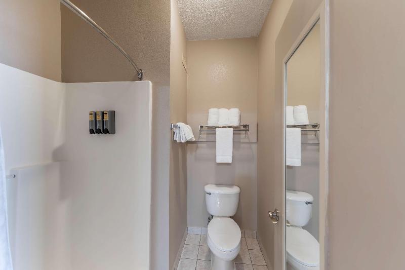 Best Western Plus Russellville Hotel & Suites image