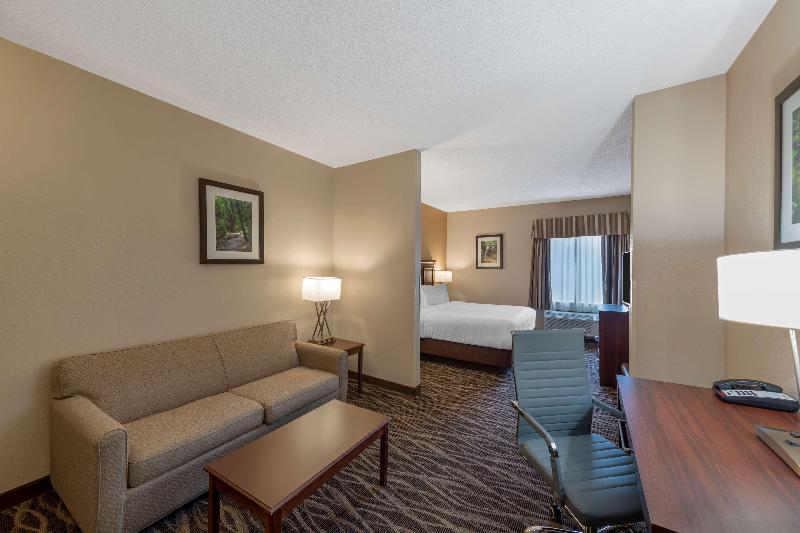 Best Western Plus Russellville Hotel & Suites image