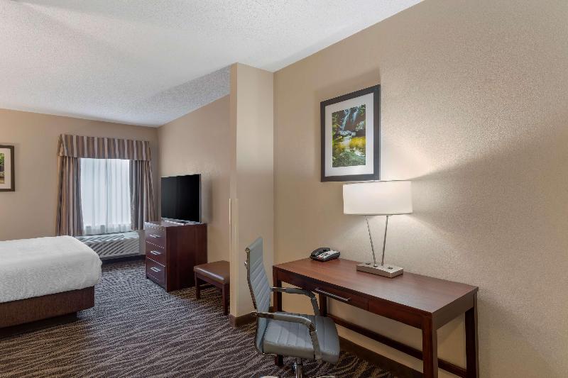 Best Western Plus Russellville Hotel & Suites image