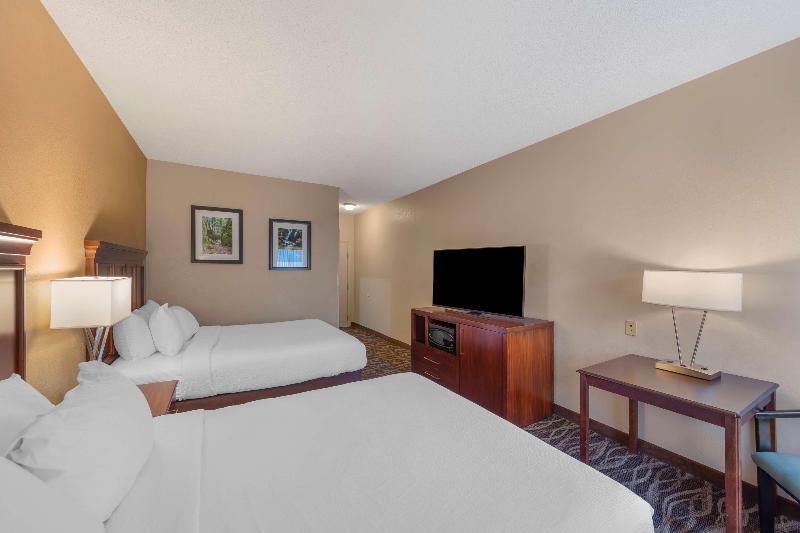 Best Western Plus Russellville Hotel & Suites image