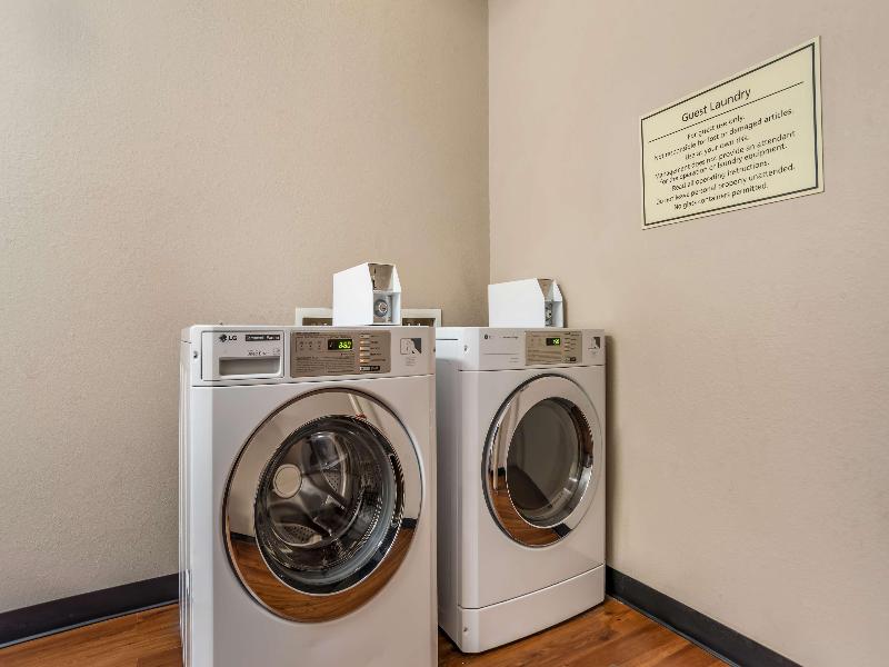 Best Western Plus Circle Inn image