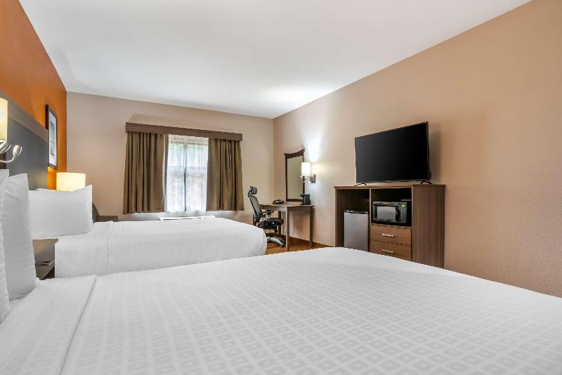 Best Western Plus Circle Inn image