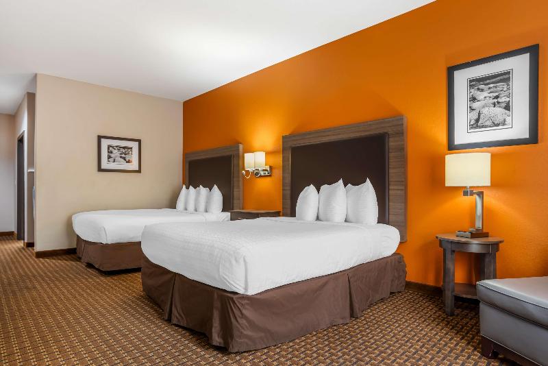 Best Western Plus Circle Inn image