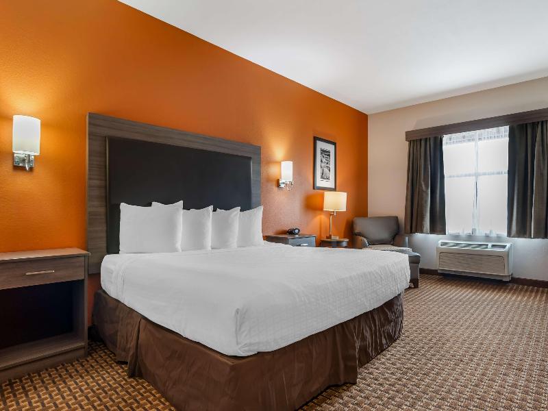 Best Western Plus Circle Inn image