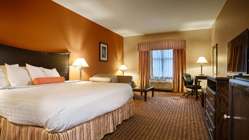 Best Western Plus Circle Inn image