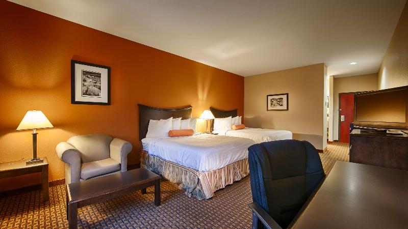Best Western Plus Circle Inn image