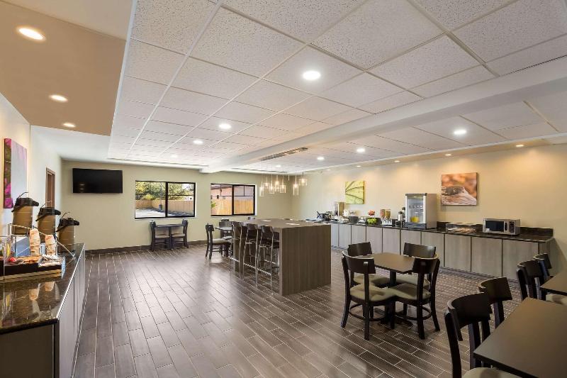 Sleep Inn & Suites North Mobile Saraland image