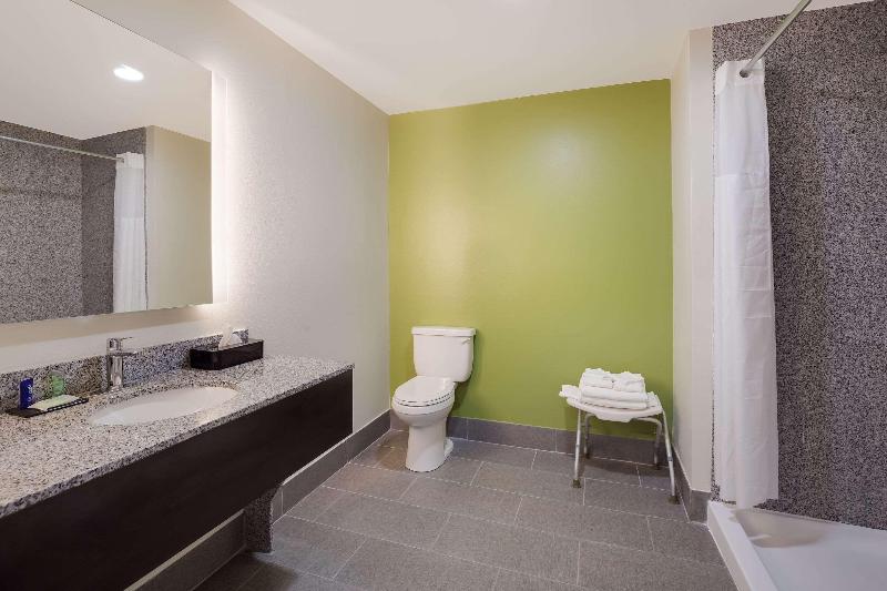 Sleep Inn & Suites North Mobile Saraland image