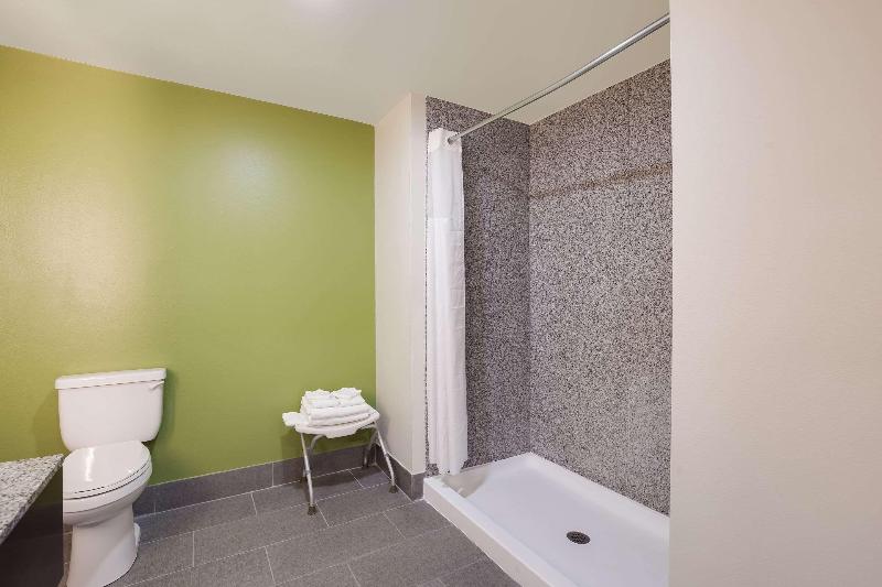Sleep Inn & Suites North Mobile Saraland image