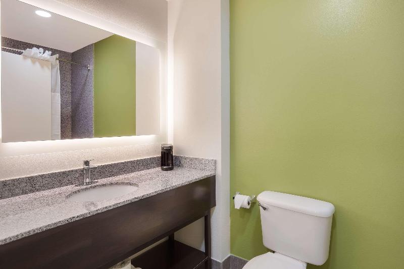 Sleep Inn & Suites North Mobile Saraland image