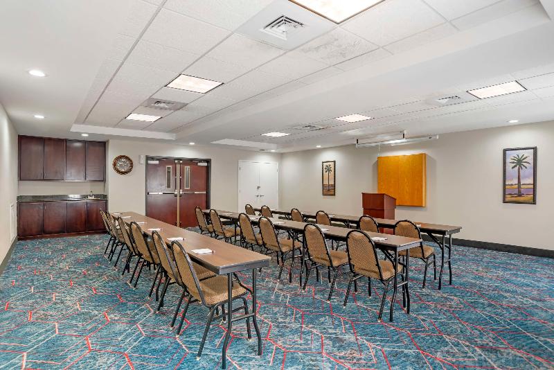 Best Western Plus Daphne Inn & Suites image