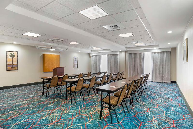 Best Western Plus Daphne Inn & Suites image