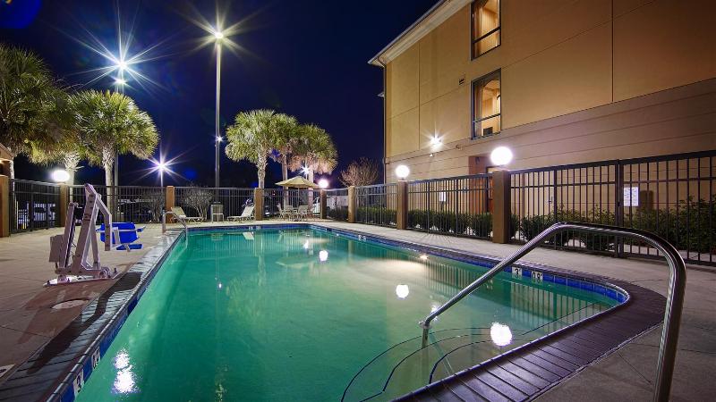 Best Western Plus Daphne Inn & Suites image