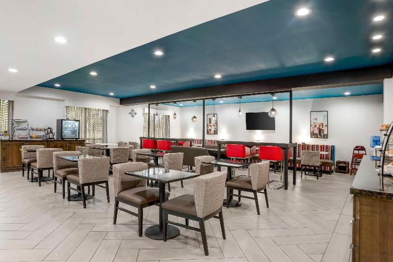 Best Western Plus Daphne Inn & Suites image