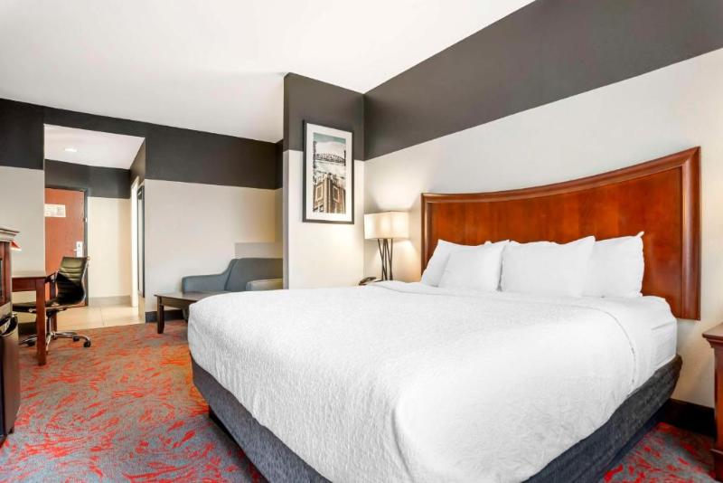 Best Western Plus Daphne Inn & Suites image