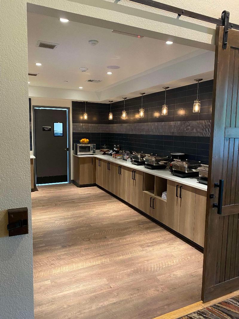Best Western Lake Lucille Inn image