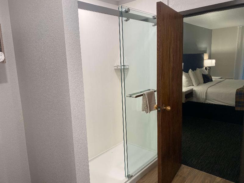 Best Western Lake Lucille Inn image