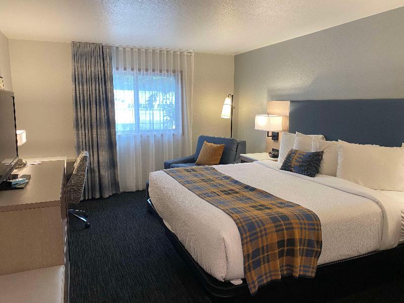 Best Western Lake Lucille Inn image