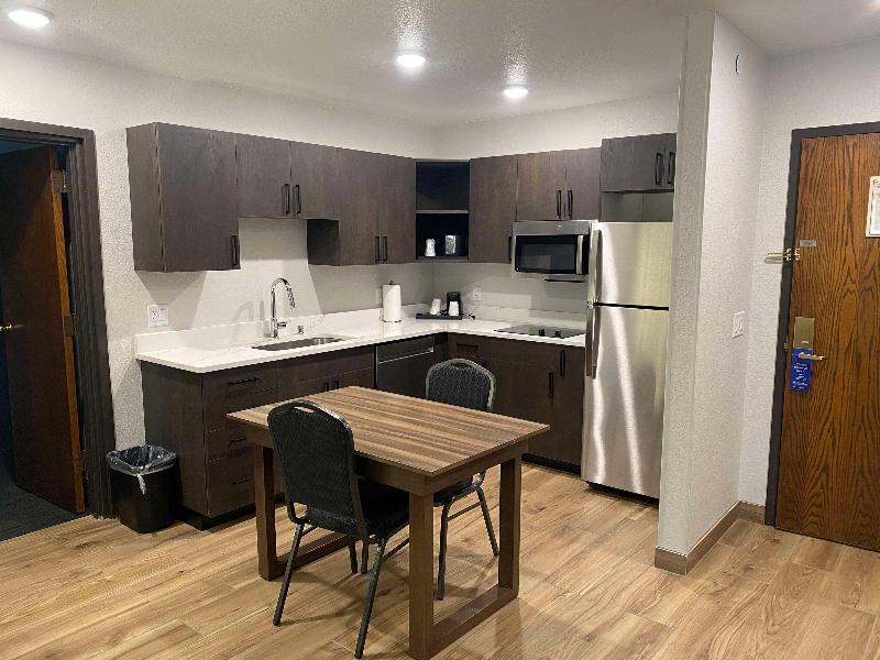 Best Western Lake Lucille Inn image