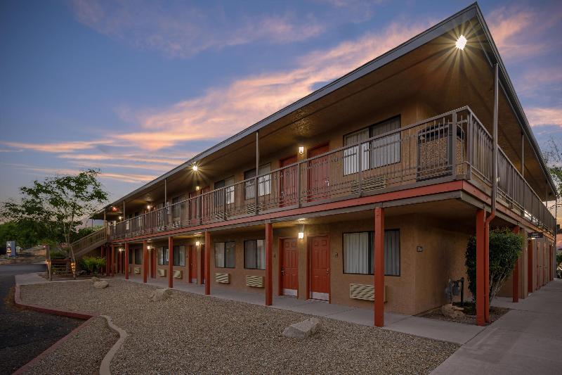 Best Western Cottonwood Inn image