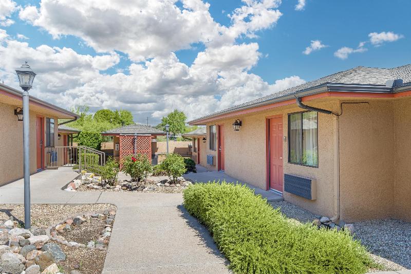 Best Western Cottonwood Inn image