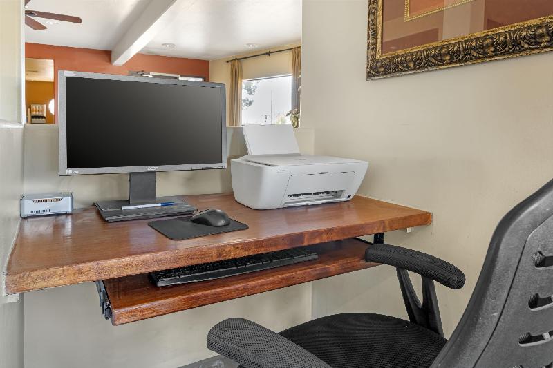 Best Western Cottonwood Inn image