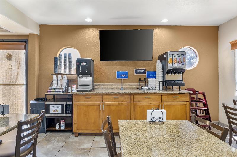 Best Western Cottonwood Inn image