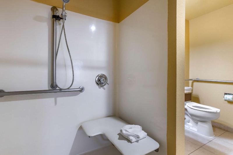 Best Western Cottonwood Inn image
