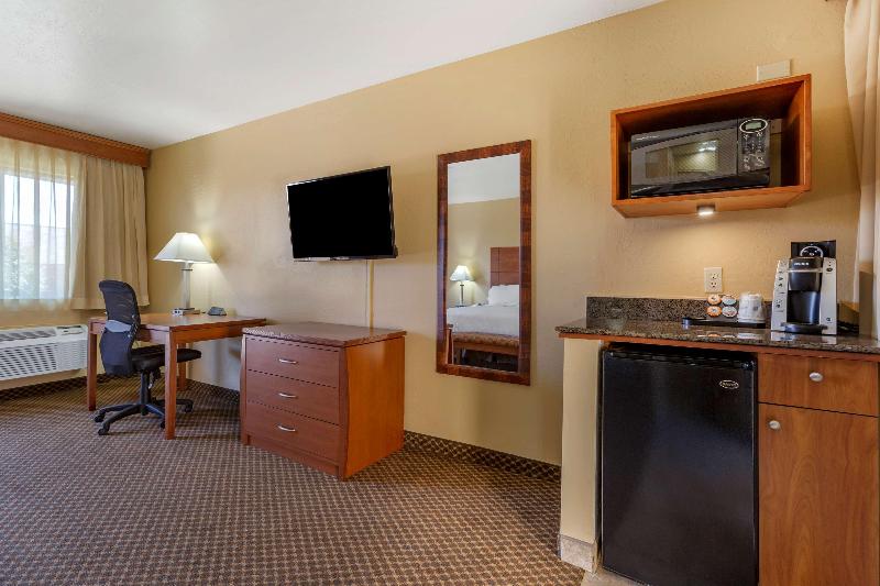 Best Western Cottonwood Inn image
