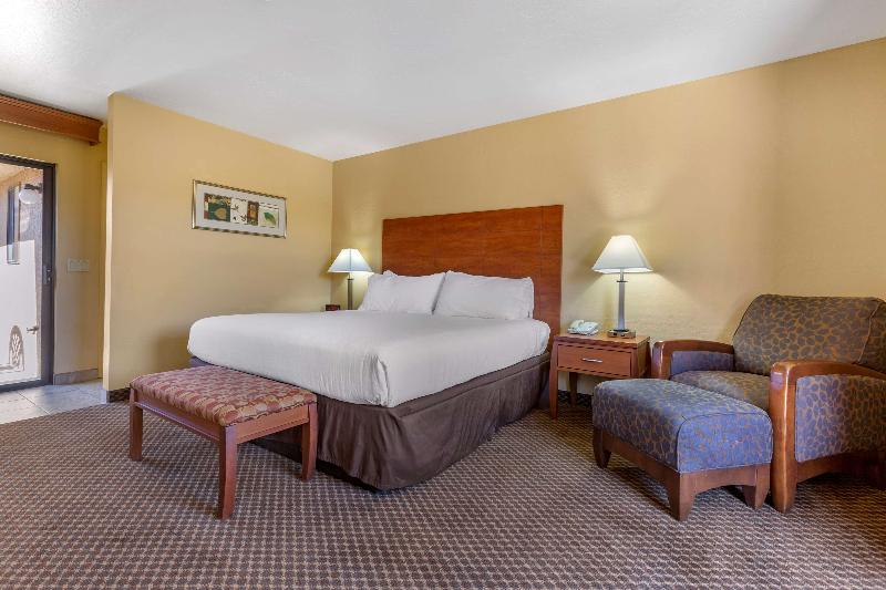 Best Western Cottonwood Inn image