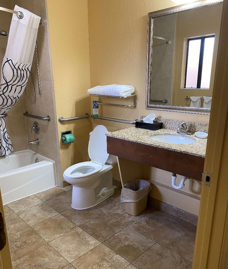 Best Western Cottonwood Inn image