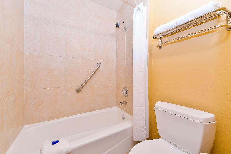 Best Western Cottonwood Inn image