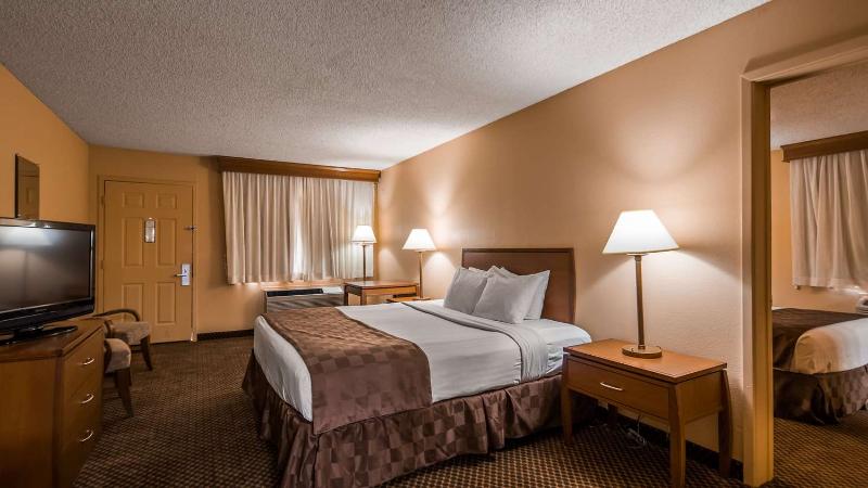 Best Western Cottonwood Inn image