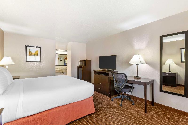 Best Western Sawmill Inn image