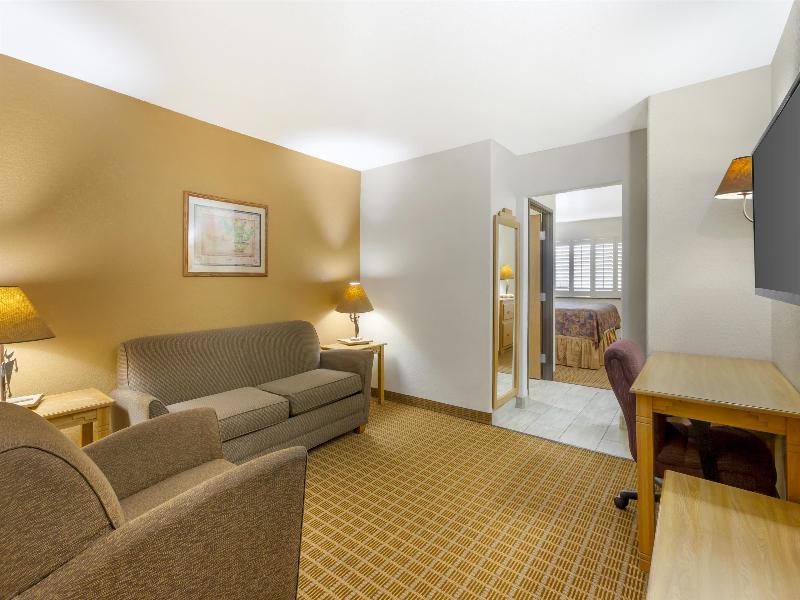 Best Western Gold Canyon Inn & Suites image