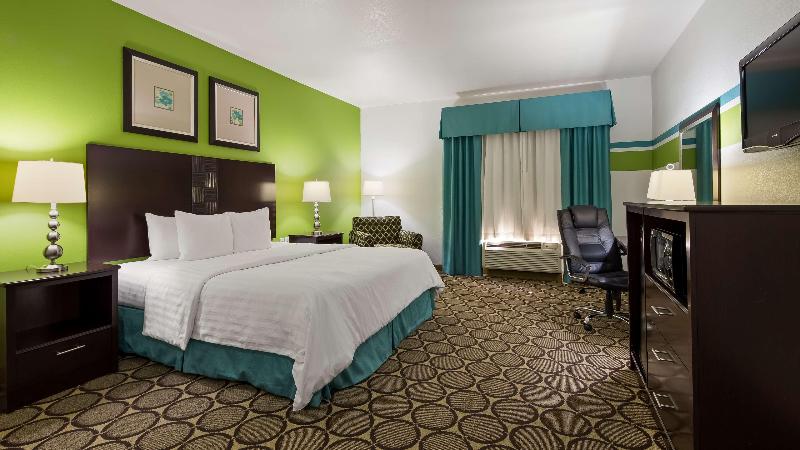 Best Western Douglas Inn & Suites image