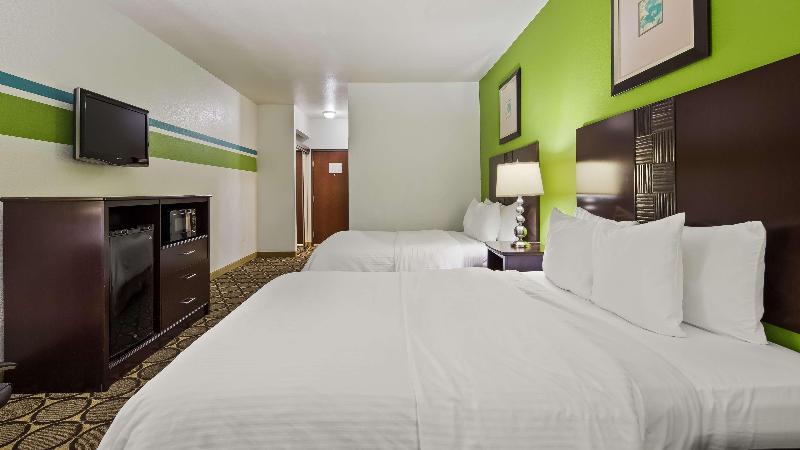Best Western Douglas Inn & Suites image