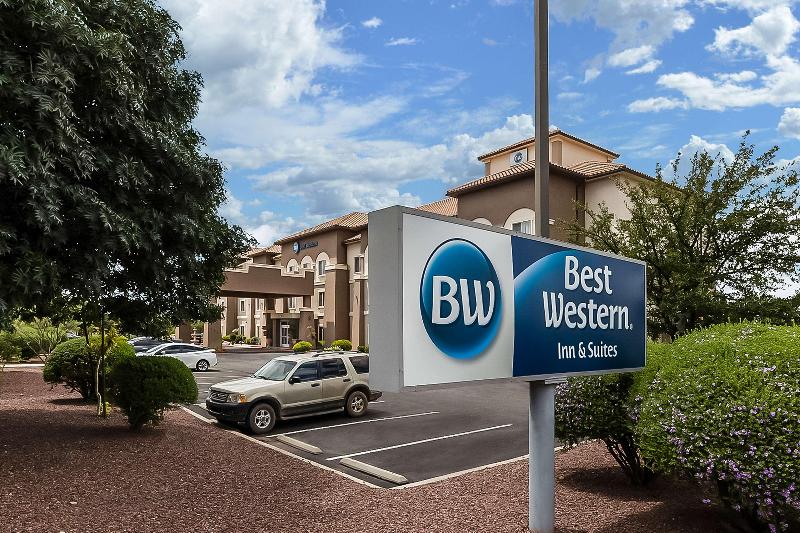 Best Western Douglas Inn & Suites image