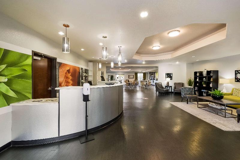Best Western Douglas Inn & Suites image