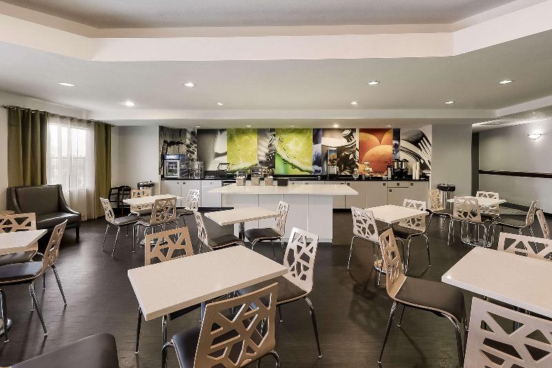 Best Western Douglas Inn & Suites image 2