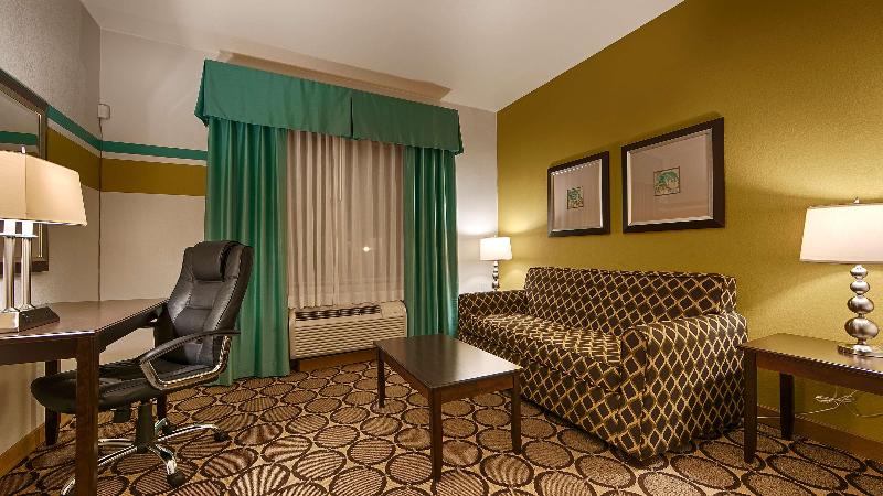 Best Western Douglas Inn & Suites image