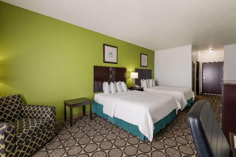 Best Western Douglas Inn & Suites image