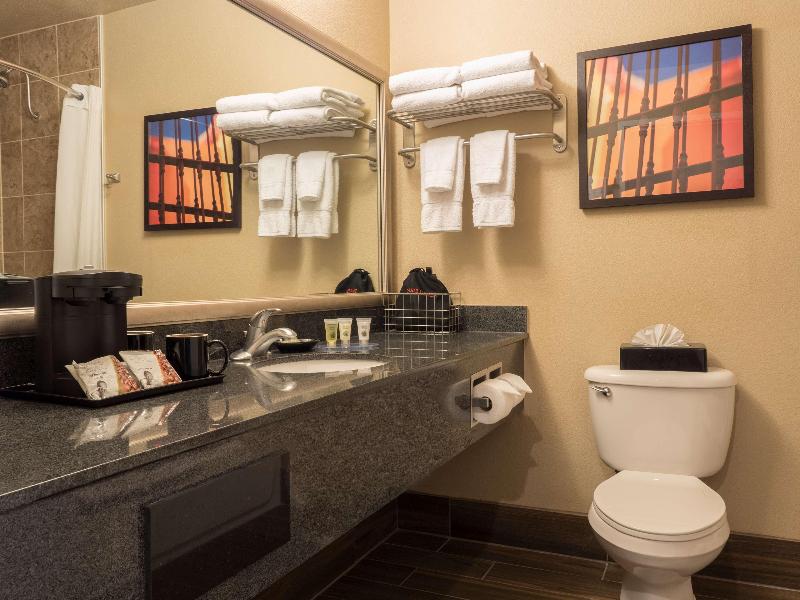 Best Western Plus Winslow Inn image