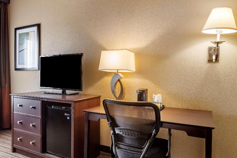 Best Western Plus Winslow Inn image