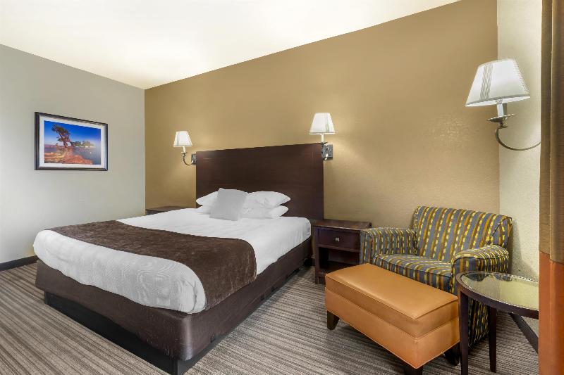 Best Western Plus Winslow Inn image
